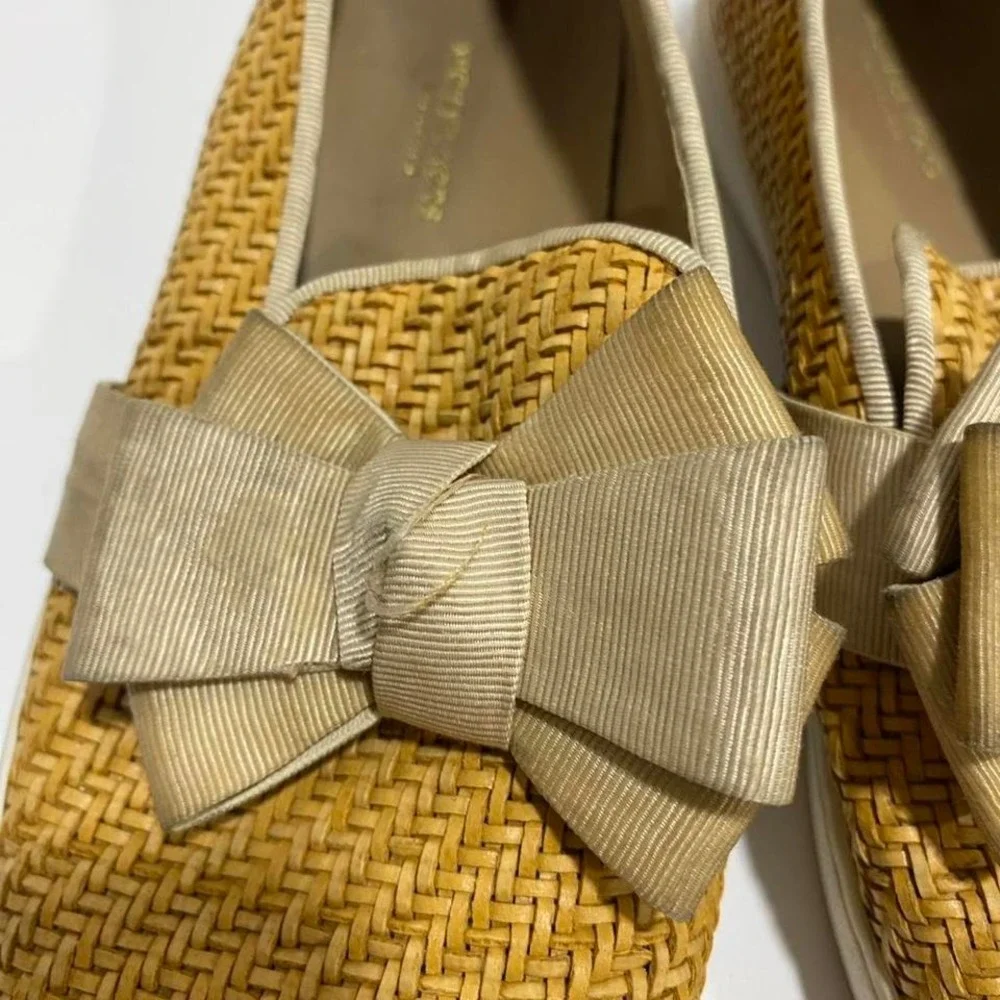 Michael Kors Tan and cream woven bow slip on shoes sneaker women 6.5. SKU486